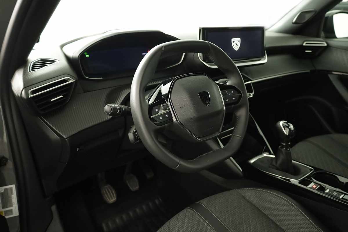 peugeot-2008-2024-gasolina-1199cc