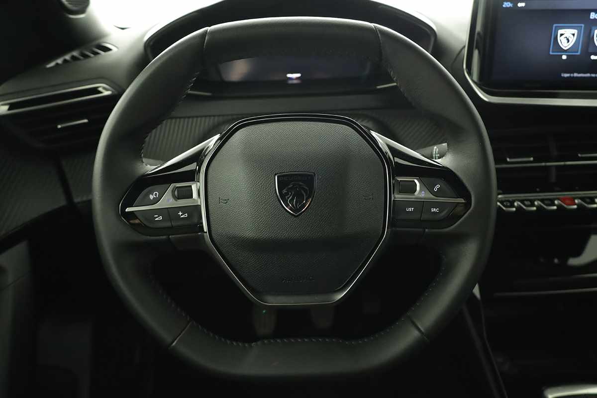 peugeot-2008-2024-gasolina-1199cc