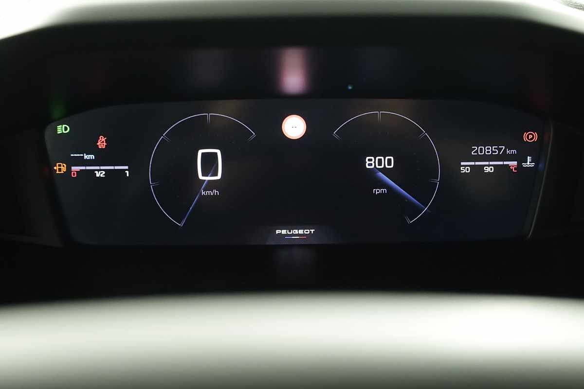 peugeot-2008-2024-gasolina-1199cc