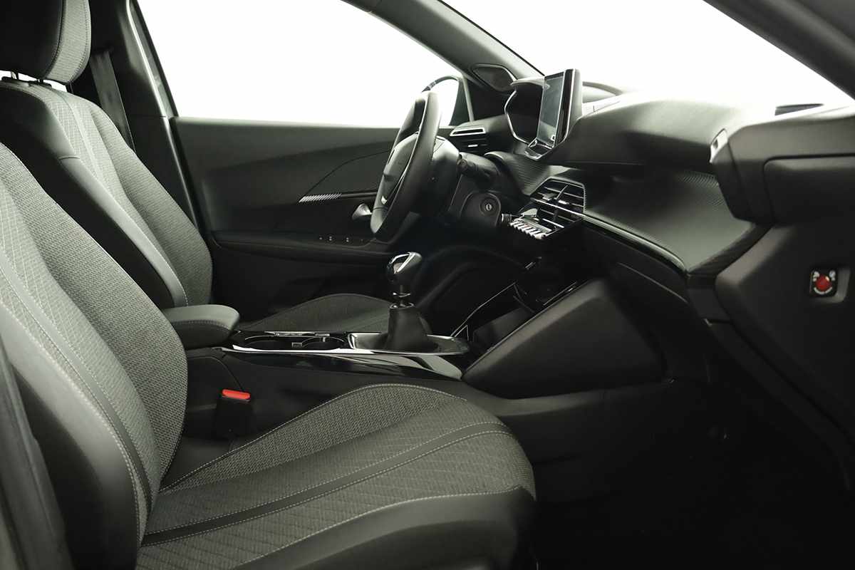 peugeot-2008-2024-gasolina-1199cc