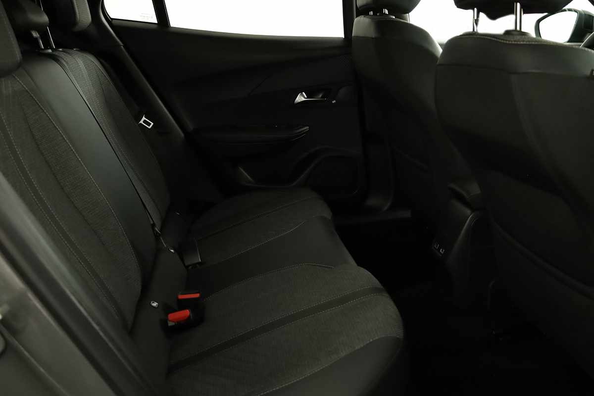 peugeot-2008-2024-gasolina-1199cc