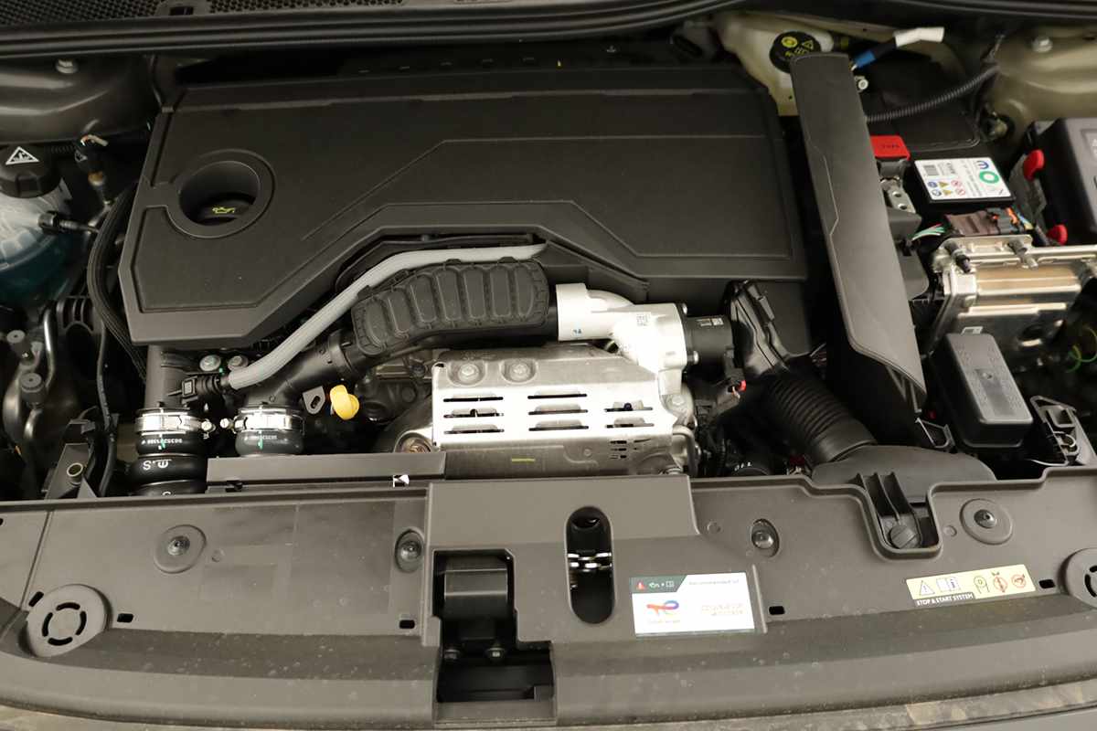 peugeot-208-2026-gasolina-1199cc