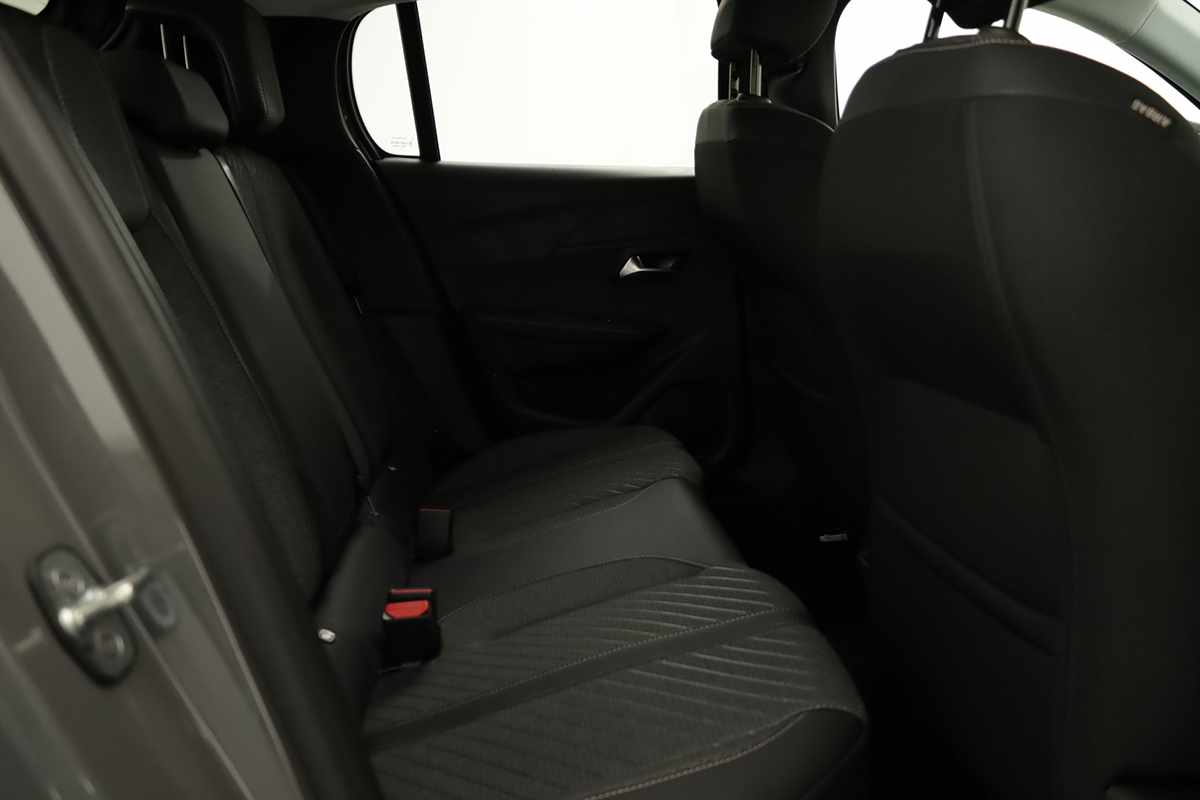 peugeot-208-2026-gasolina-1199cc