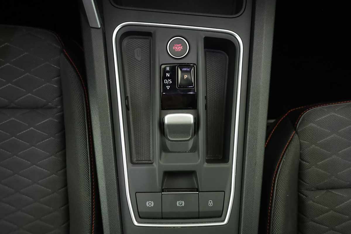 seat-leon-st-2025-hibrido-a-gasolina-1498cc