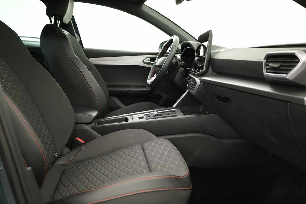 seat-leon-st-2025-hibrido-a-gasolina-1498cc