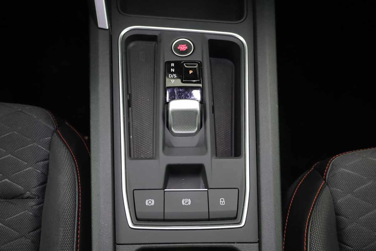 seat-leon-st-2025-hibrido-a-gasolina-1498cc
