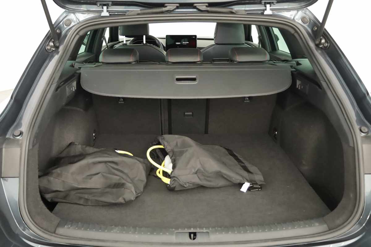 seat-leon-st-2025-hibrido-a-gasolina-1498cc