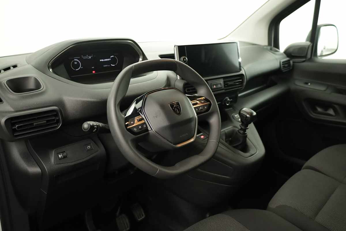 peugeot-partner-2024-diesel-1499cc