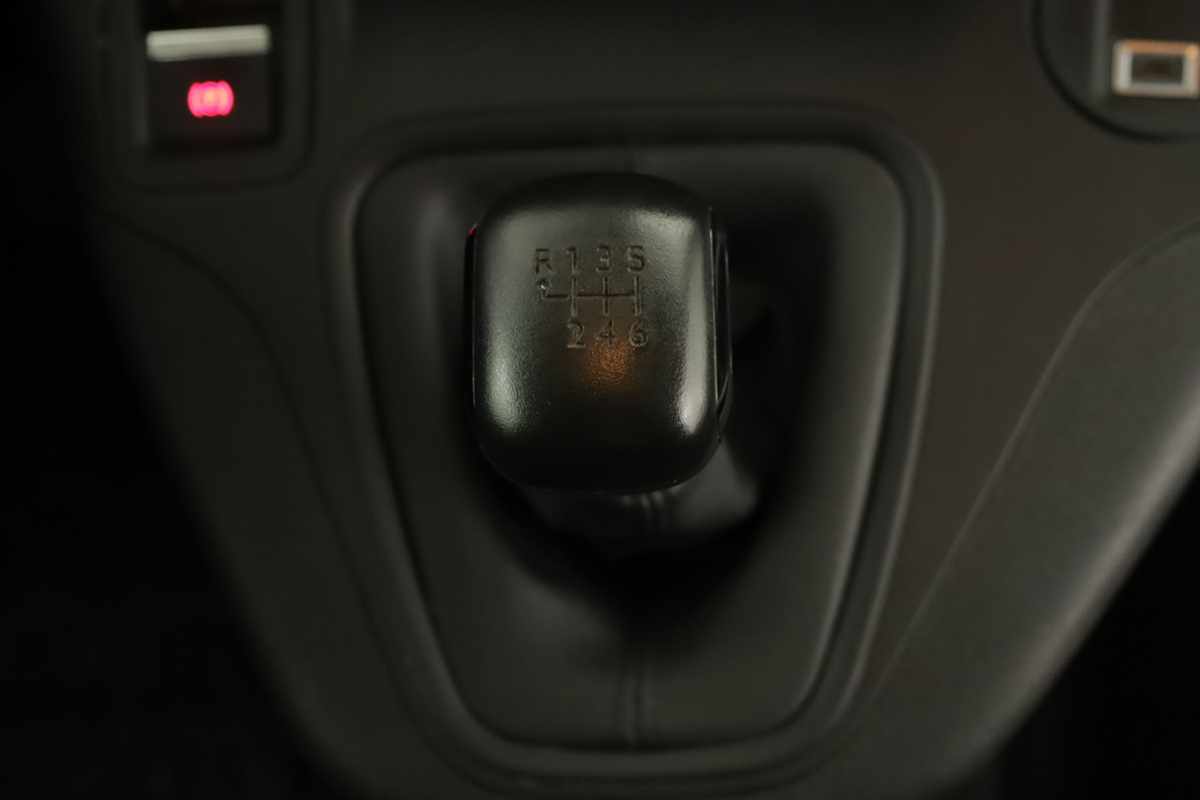 peugeot-partner-2024-diesel-1499cc