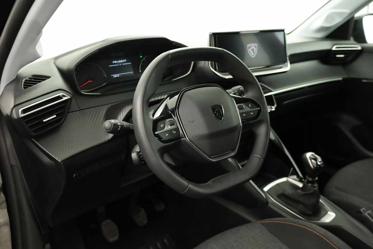 peugeot-208-2025-gasolina-1199cc