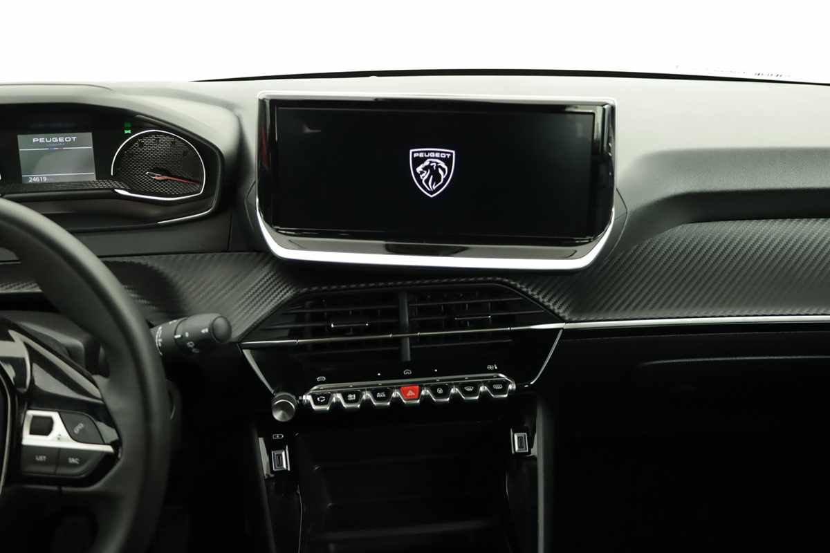 peugeot-208-2025-gasolina-1199cc