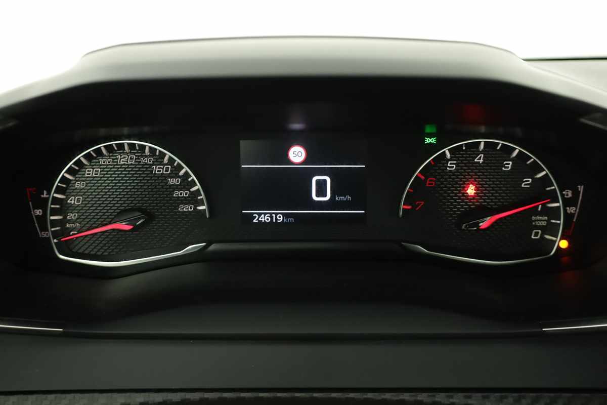 peugeot-208-2025-gasolina-1199cc