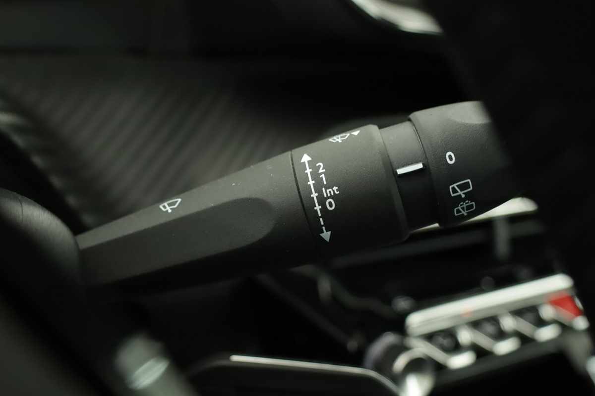 peugeot-208-2025-gasolina-1199cc