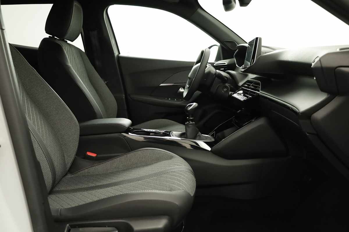 peugeot-2008-2025-gasolina-1199cc