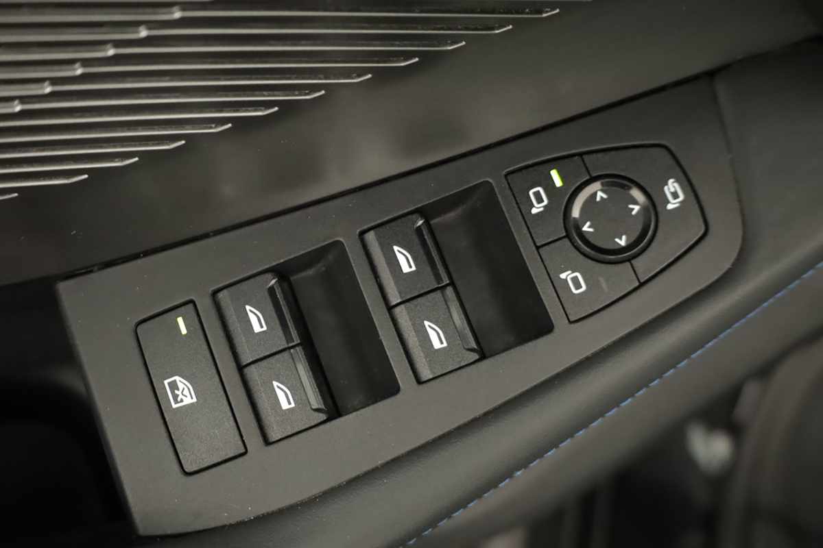 bmw-serie-1-2025-gasolina-1499cc