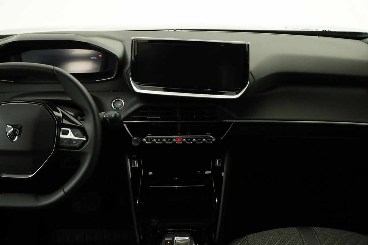 peugeot-e-2008-2025-eletrico-0cc