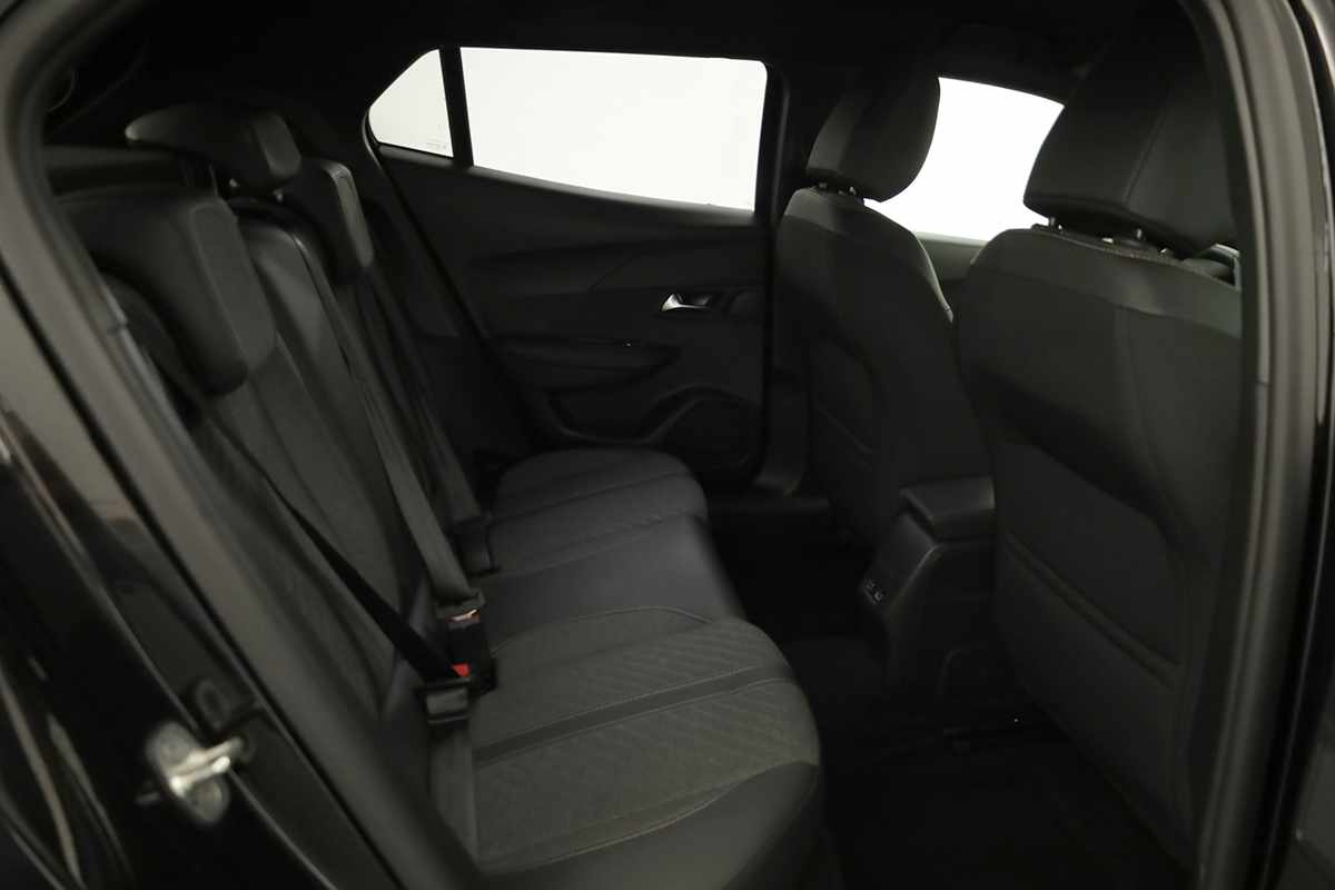 peugeot-e-2008-2025-eletrico-0cc
