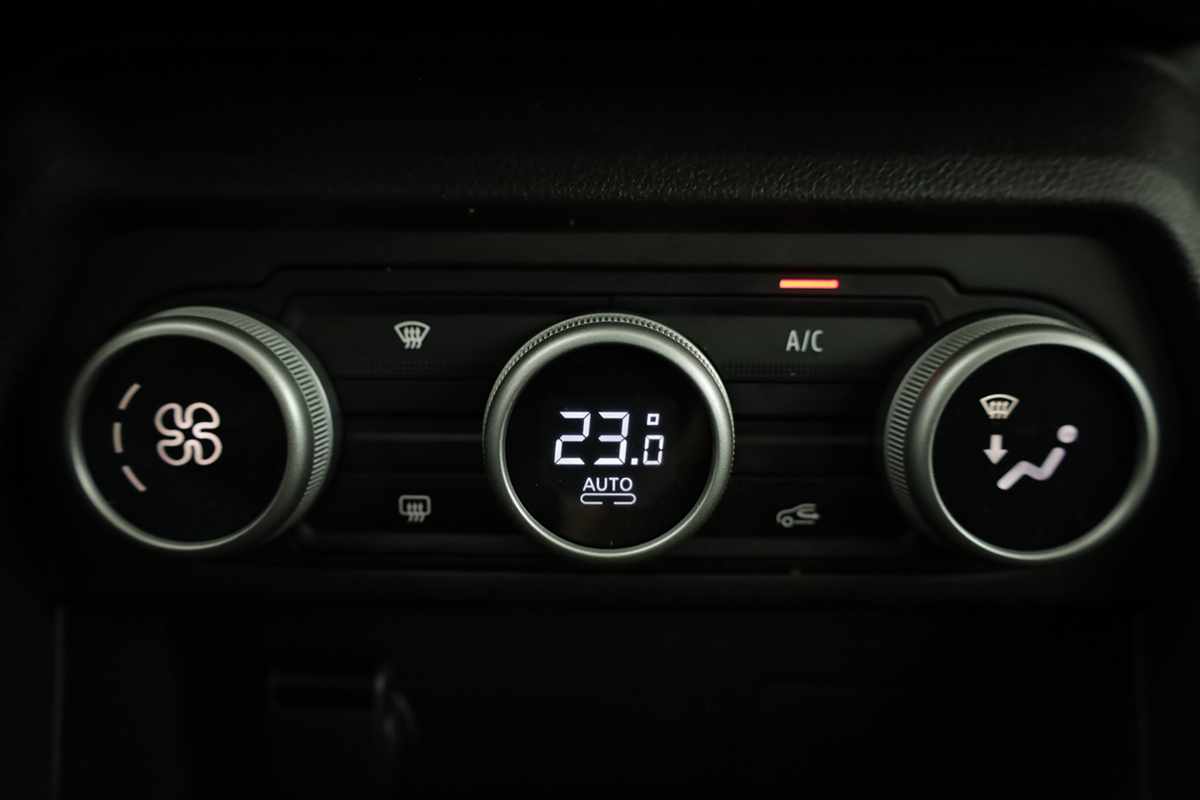 dacia-sandero-2024-gasolina-999cc