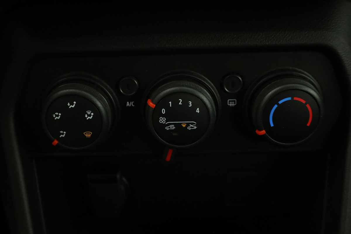 dacia-sandero-2024-gasolina-999cc