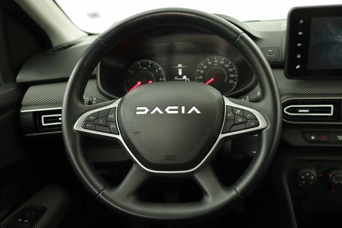 dacia-sandero-2024-gasolina-999cc