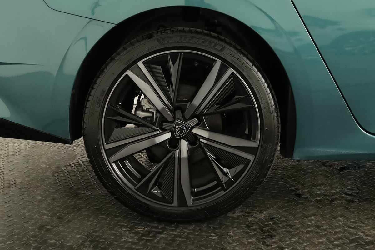 peugeot-308-sw-2024-gasolina-1199cc