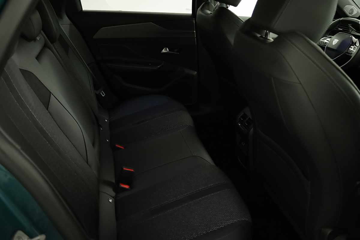 peugeot-308-sw-2024-gasolina-1199cc