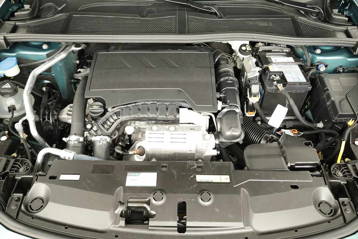 peugeot-308-sw-2024-gasolina-1199cc