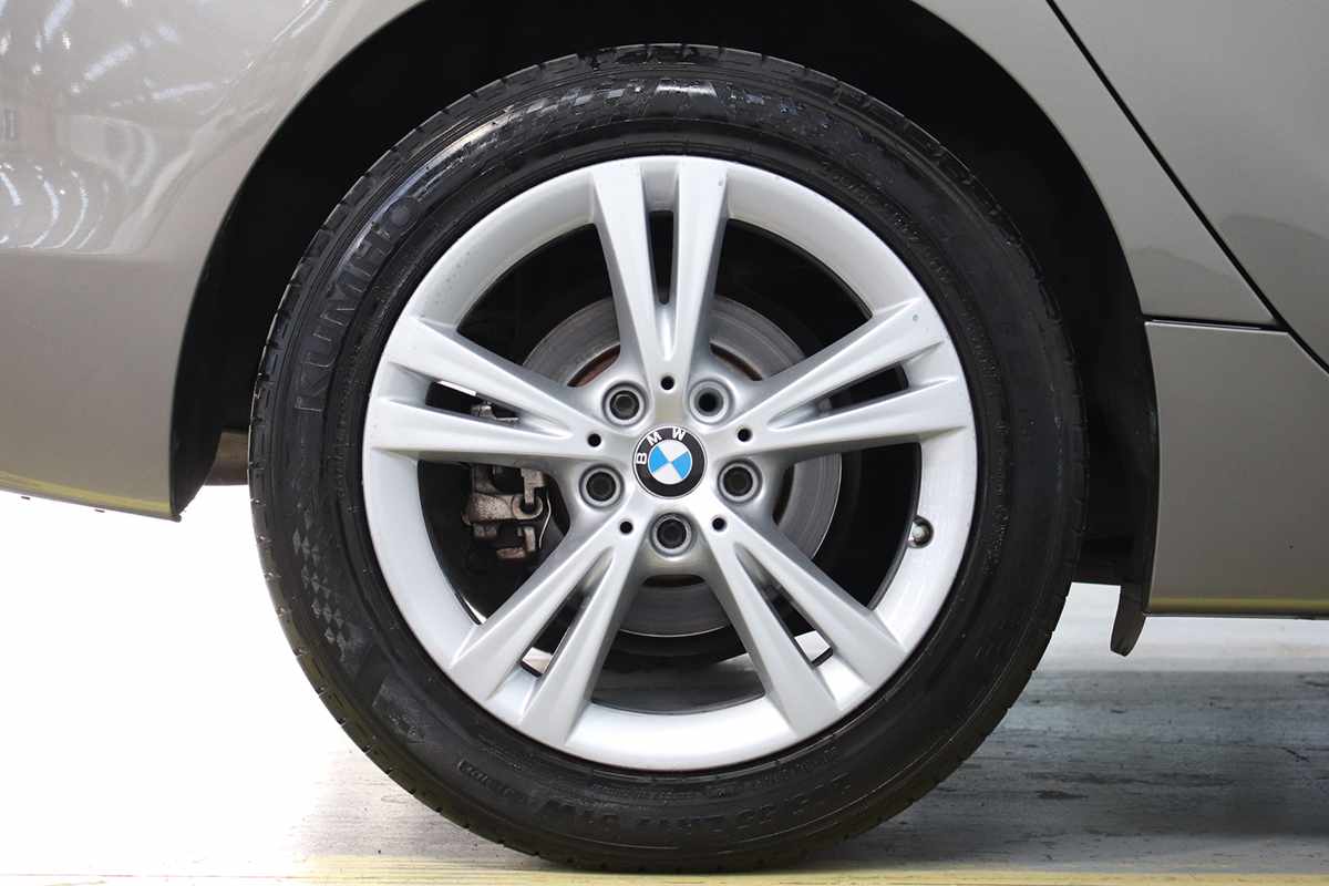 bmw-serie-2-2018-diesel-1496cc