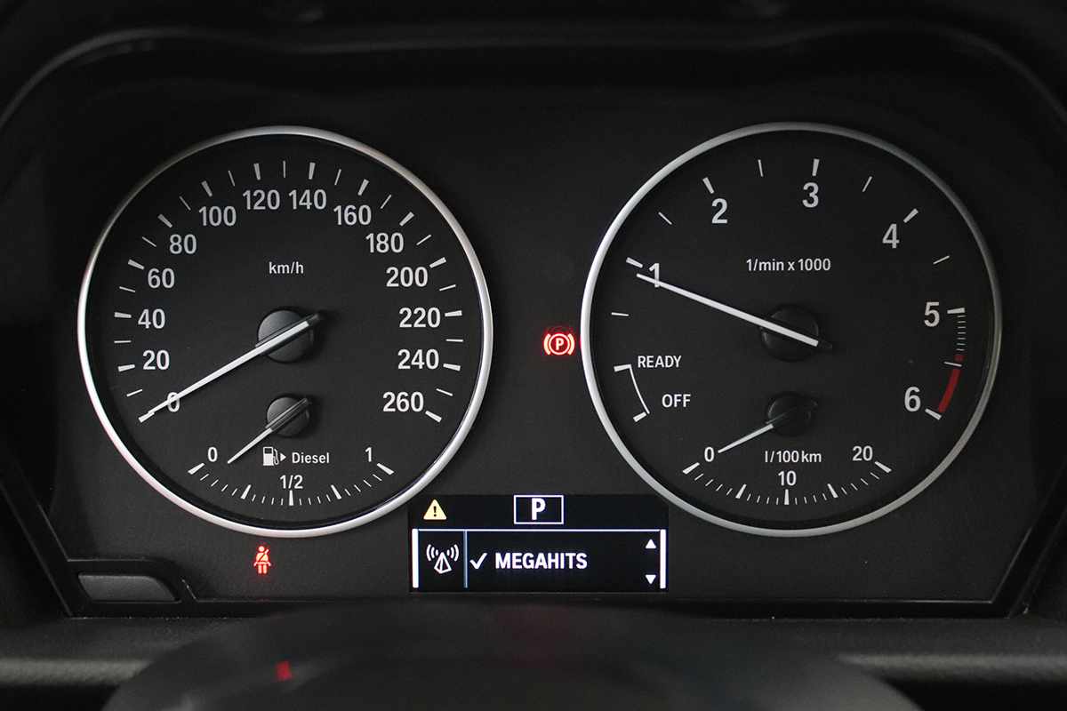 bmw-serie-2-2018-diesel-1496cc
