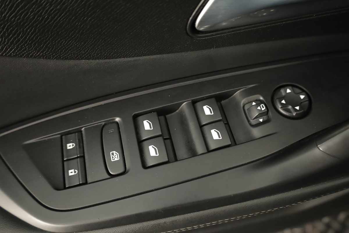 peugeot-408-2024-hibrido-a-gasolina-1598cc