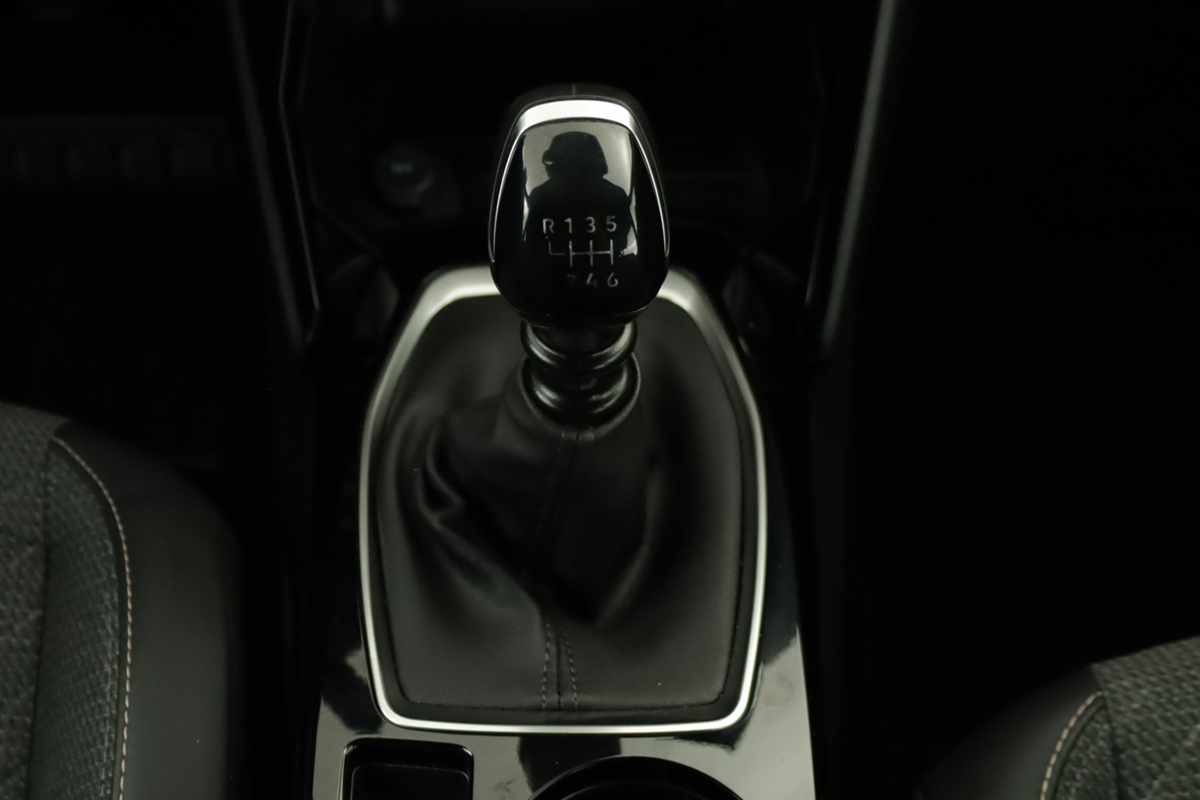 peugeot-2008-2025-gasolina-1199cc