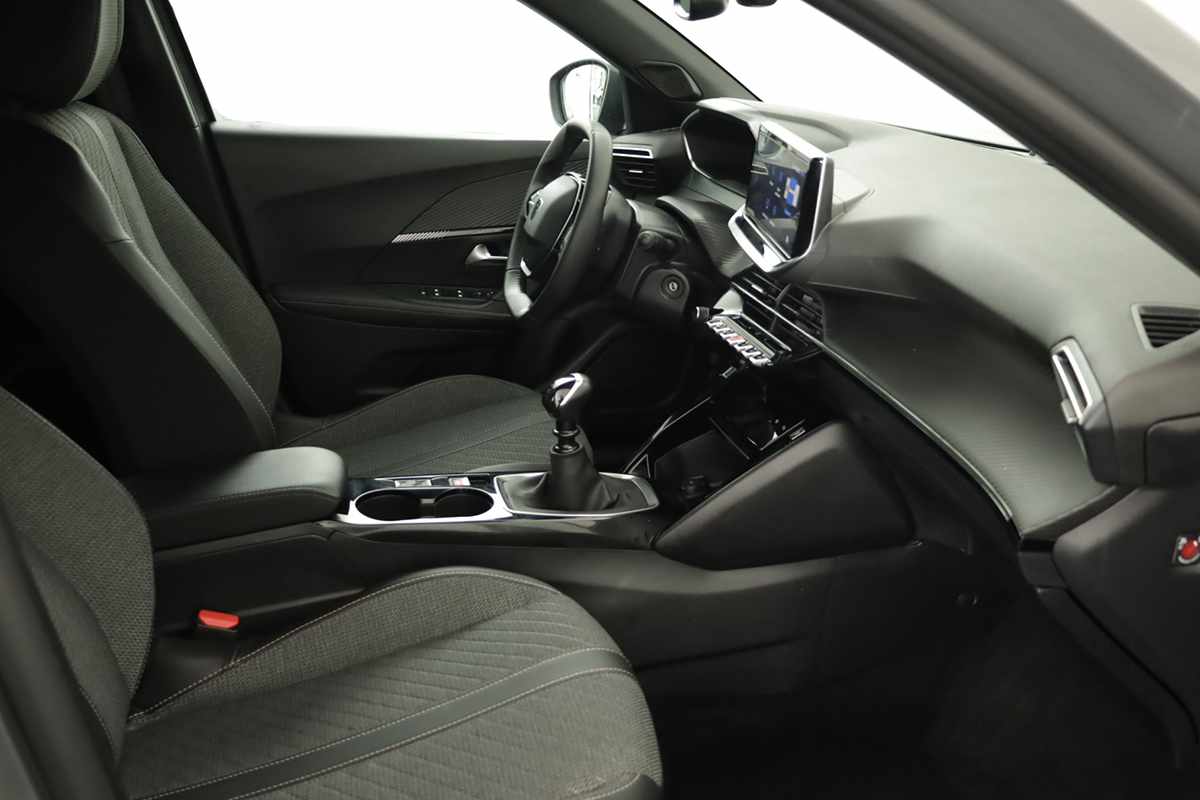 peugeot-2008-2025-gasolina-1199cc