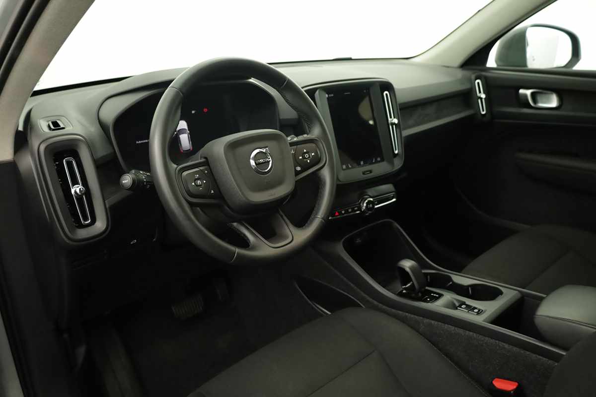 volvo-xc40-2025-gasolina-1969cc
