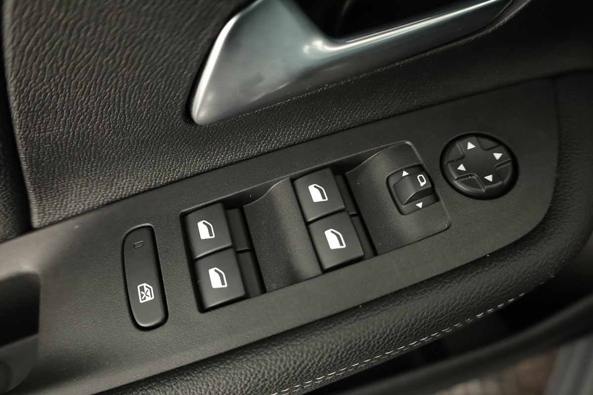 opel-mokka-2025-gasolina-1199cc