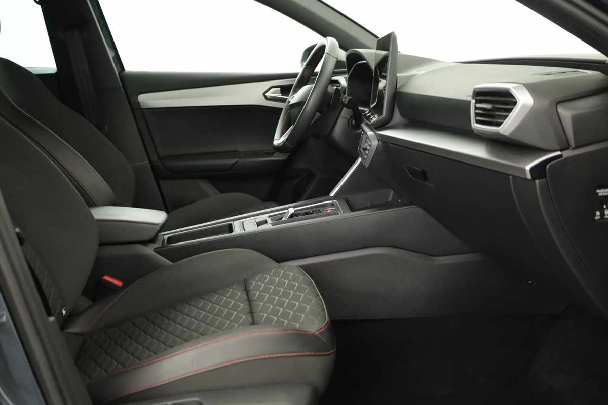 seat-leon-st-2025-hibrido-a-gasolina-1498cc