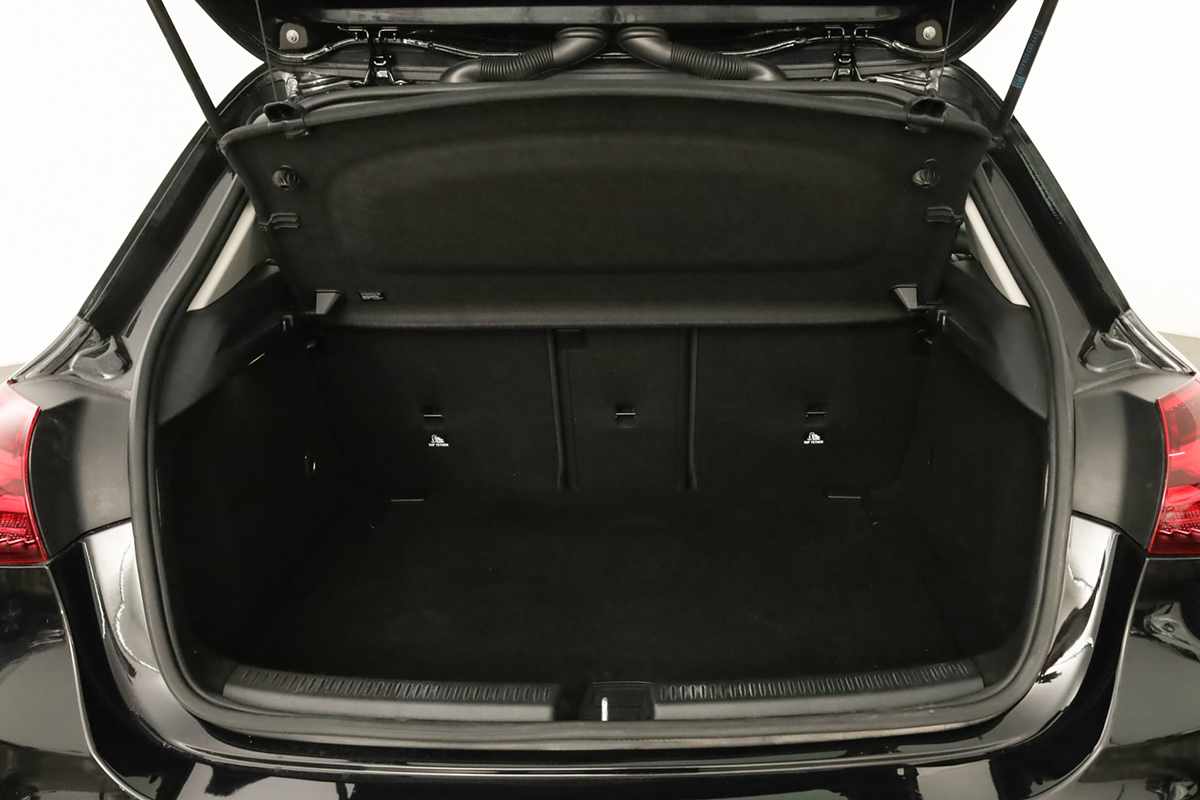 mercedes-benz-classe-a-2024-gasolina-1332cc