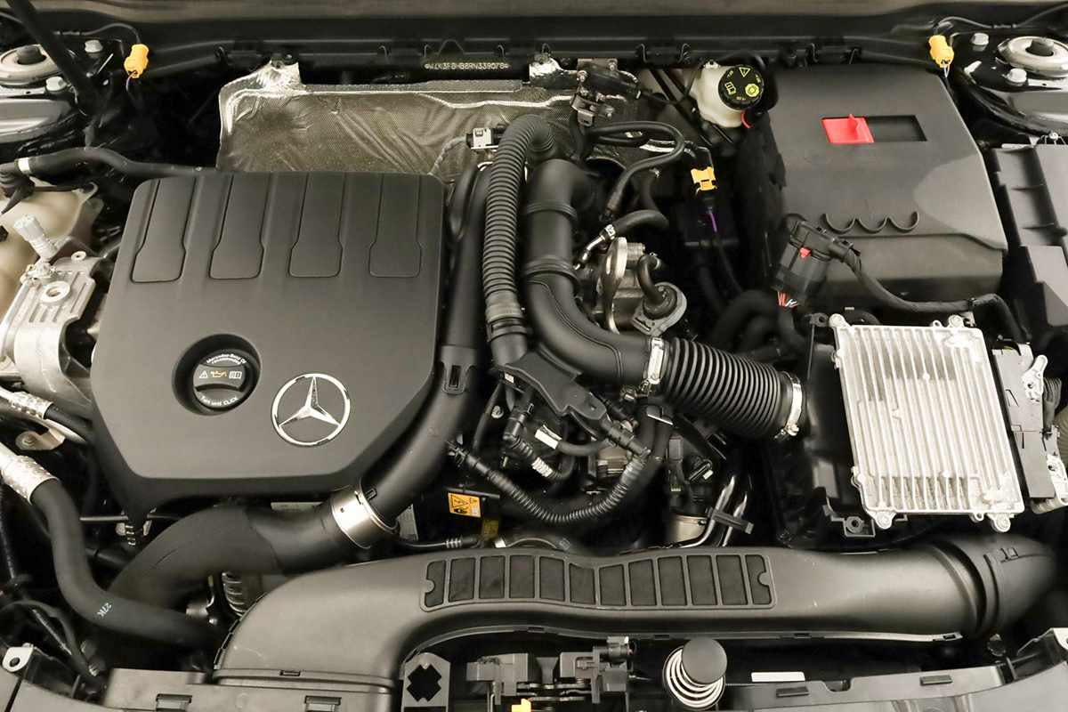 mercedes-benz-classe-a-2024-gasolina-1332cc