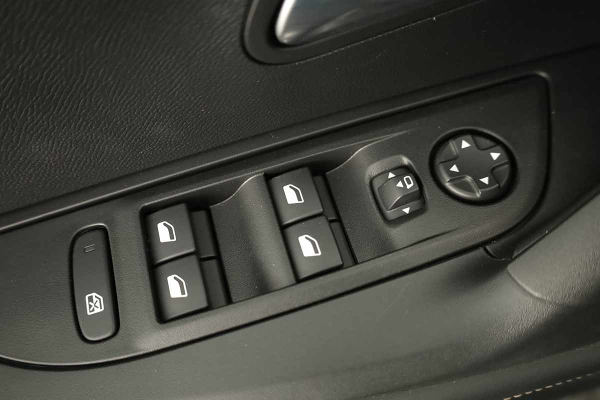 peugeot-2008-2025-gasolina-1199cc