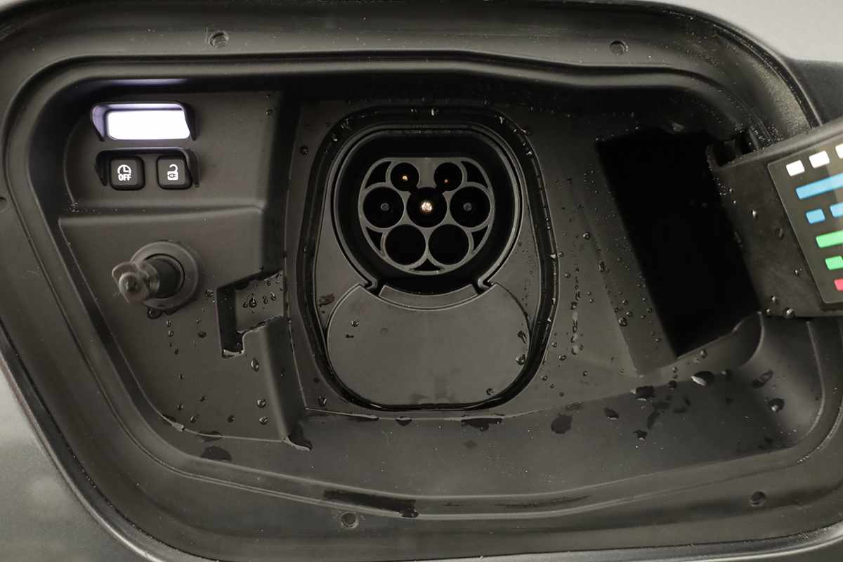 renault-rafale-2025-hibrido-a-gasolina-1199cc