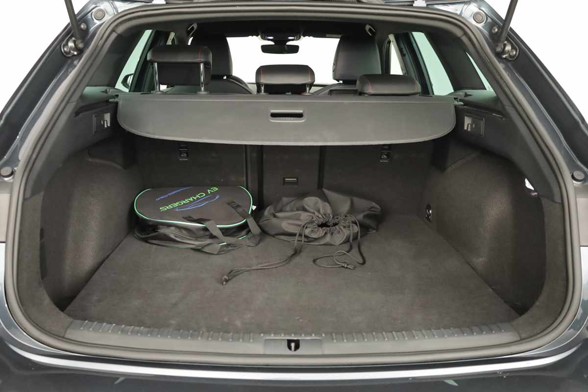 seat-leon-st-2025-hibrido-a-gasolina-1498cc