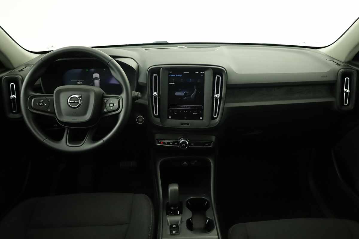 volvo-xc40-2025-gasolina-1969cc