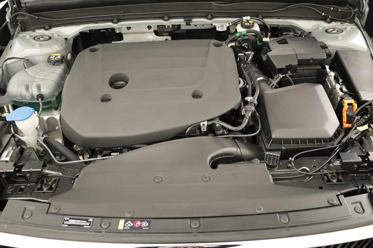 volvo-xc40-2025-gasolina-1969cc