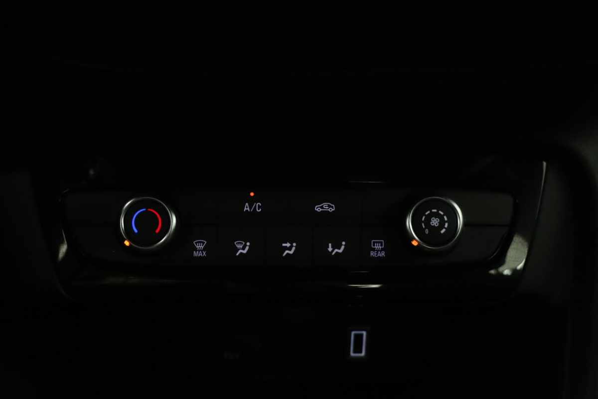 opel-corsa-2025-gasolina-1199cc