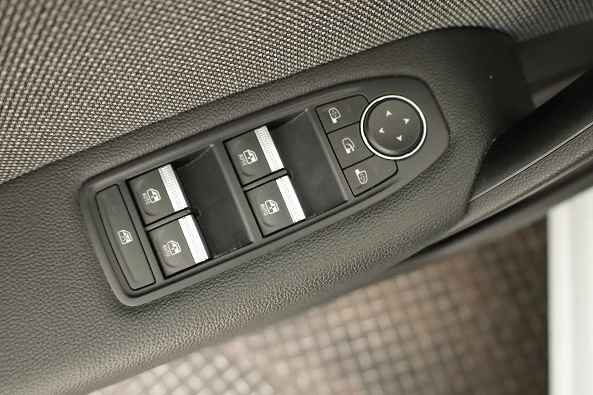 renault-captur-2024-gasolina-999cc