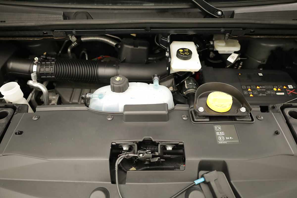 renault-trafic-2024-diesel-1997cc