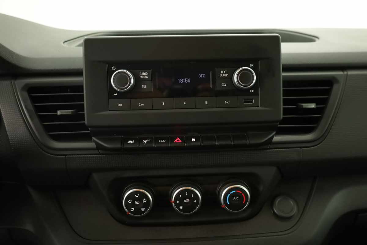 renault-trafic-2024-diesel-1997cc