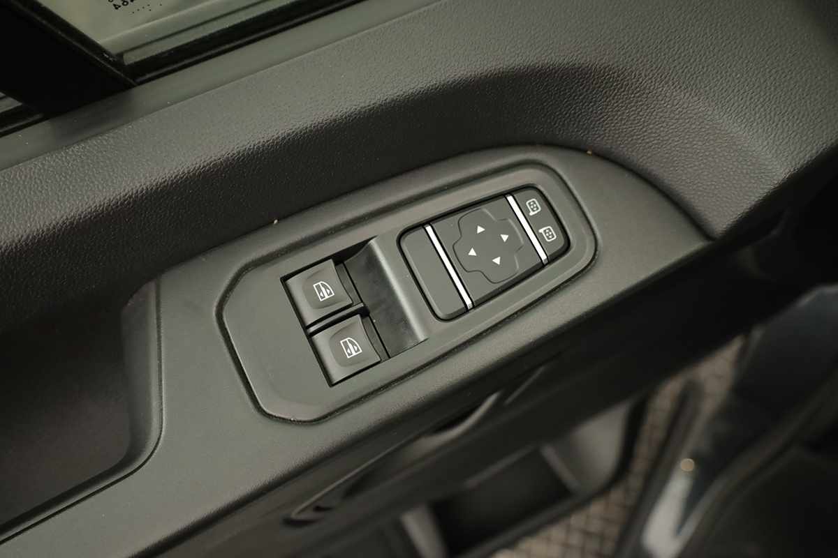 renault-trafic-2024-diesel-1997cc