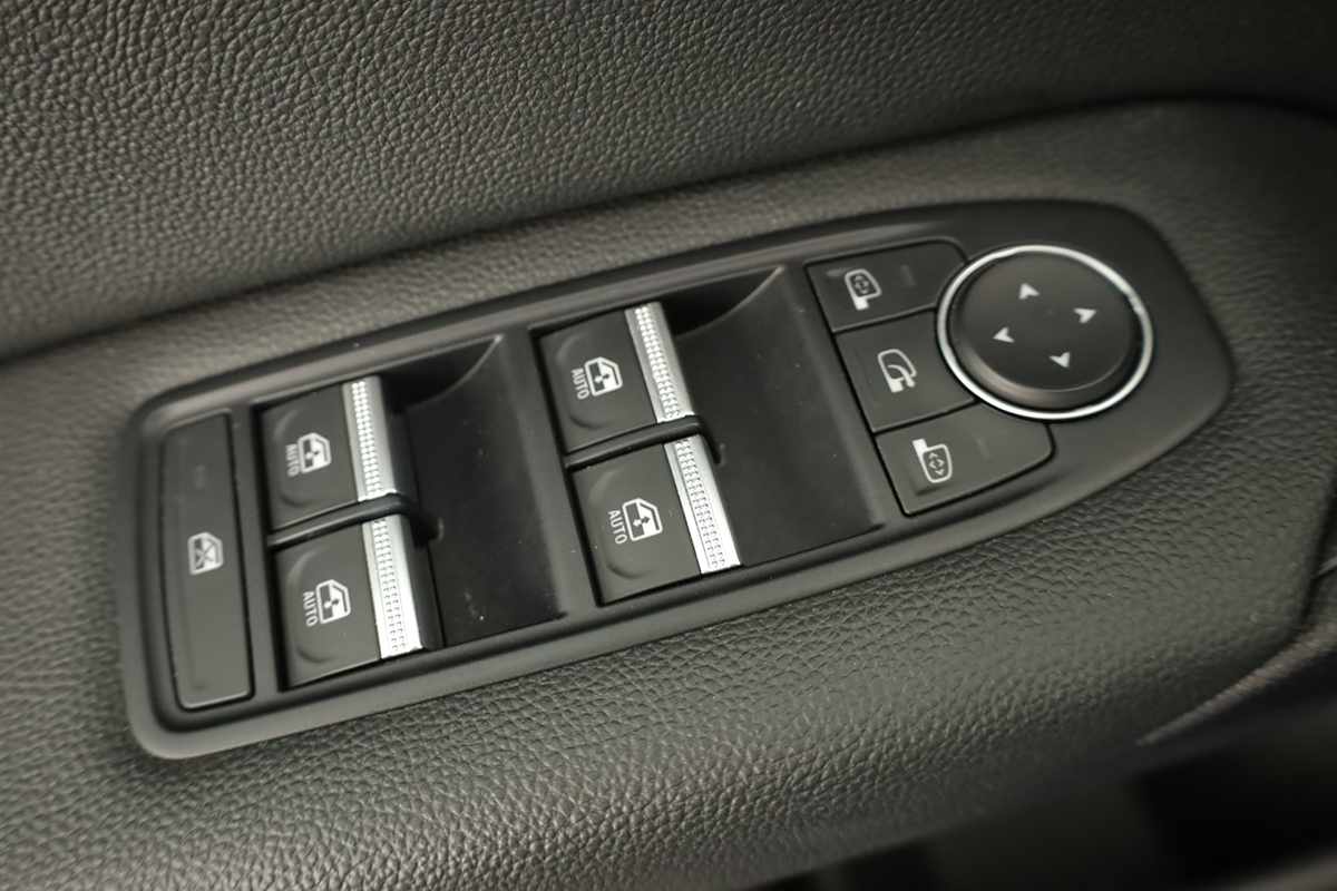 renault-captur-2024-gpl-999cc