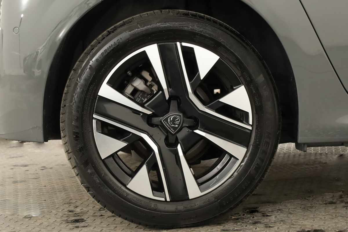 peugeot-208-2025-gasolina-1199cc