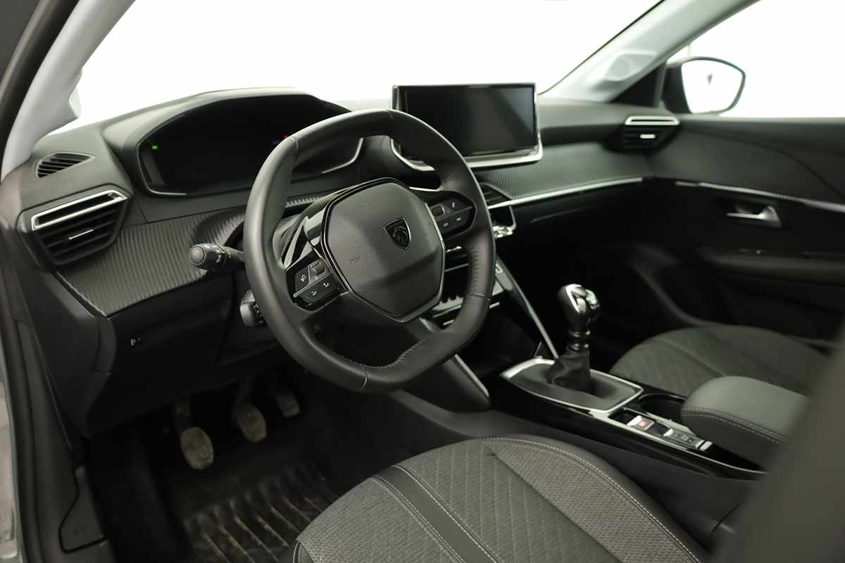 peugeot-208-2025-gasolina-1199cc